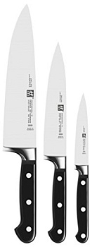 Купить Набор ножей Zwilling Professional 3 предмета Zwilling по цене 14 000 ₽ — Superposudka Набор ножей Zwilling Professional 3 предмета Zwilling, артикул 104